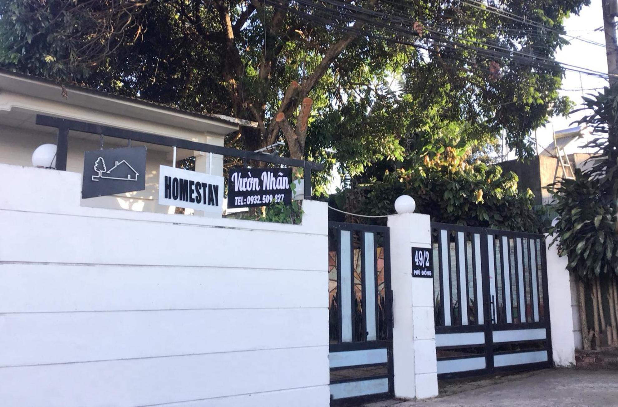 Homestay Vuon Nhan Pleiku Esterno foto